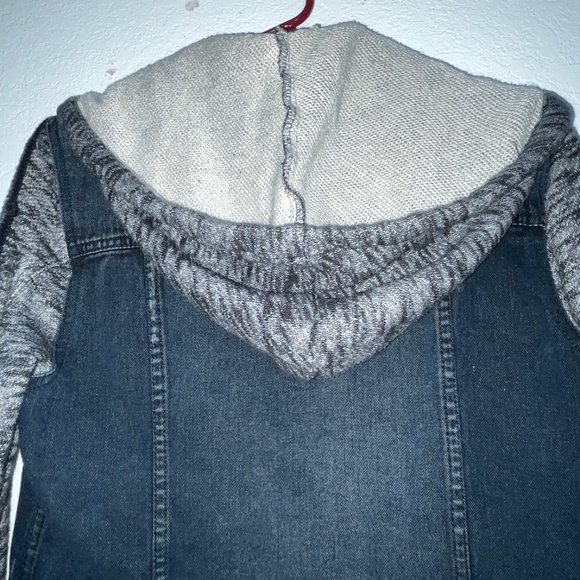 Free People Distressed Denim jJacket With Removable Hood. SZ M - Picture 5 of 6